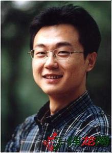 央视刚强什么背景,从央视主持人到社会活动家，探寻他的成长轨迹与影响力