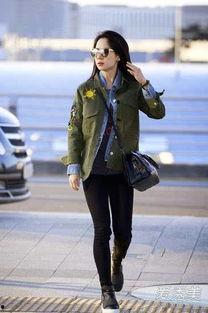 明星牛仔衬衫街拍,明星们的时尚牛仔衬衫街拍集锦